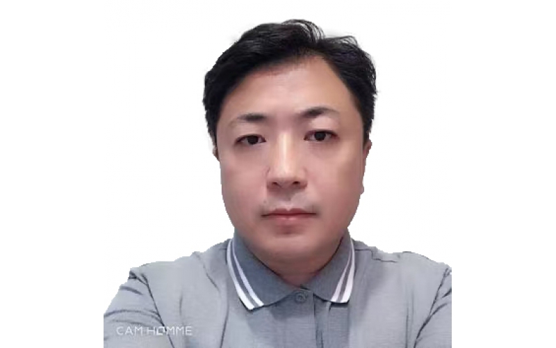 JXF吉祥坊·网址兽用中化药业务负责人 许雁峰